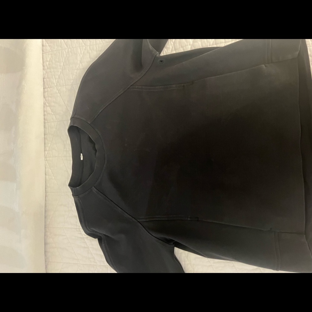 lululemon crew neck